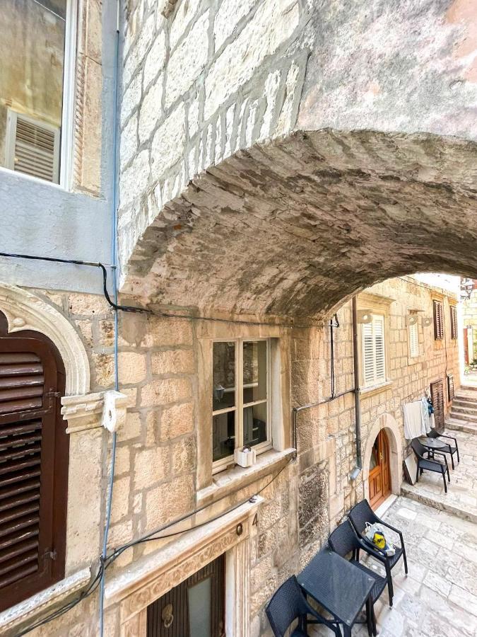 Apartment Kanavelic In Old Town Korcula Luaran gambar